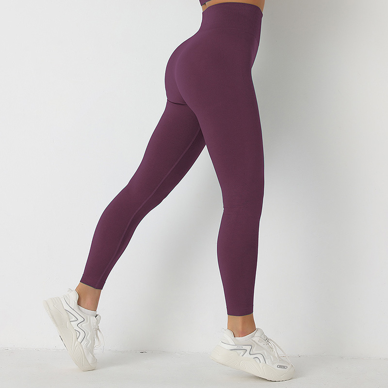Hot Selling Seamless Sportswear Set MH13281