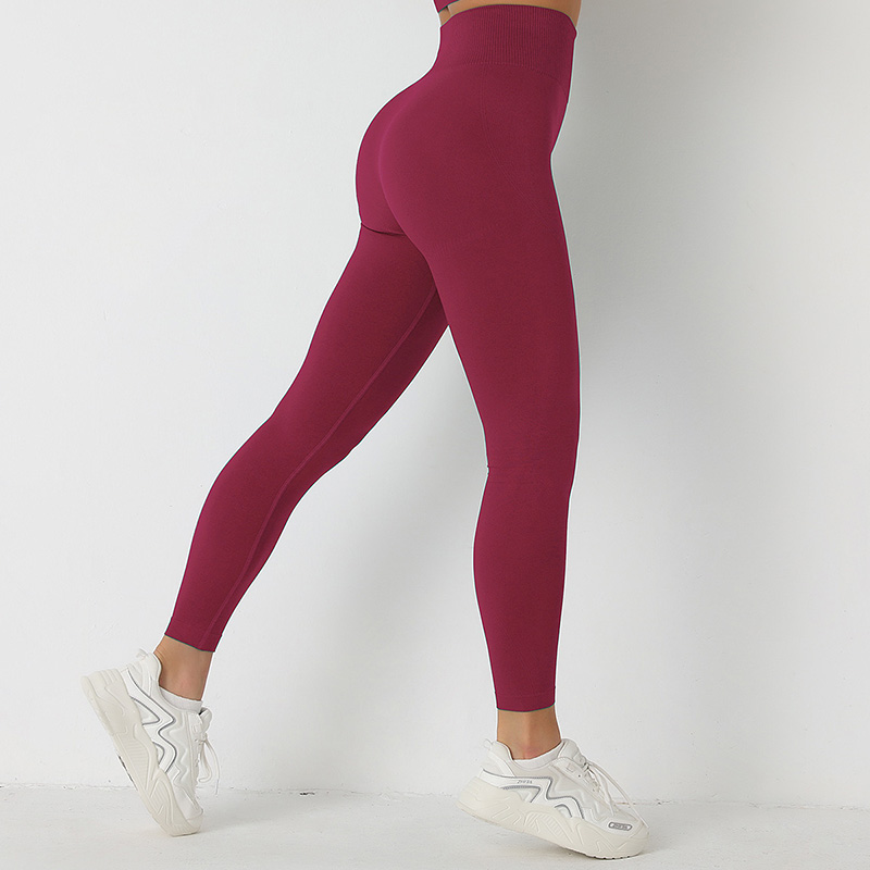 Hot Selling Seamless Sportswear Set MH13282