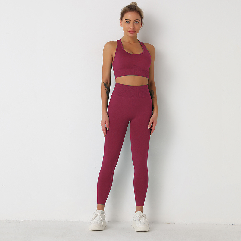 Hot Selling Seamless Sportswear Set MH13282