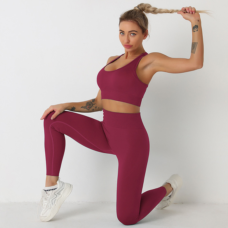 Hot Selling Seamless Sportswear Set MH13282